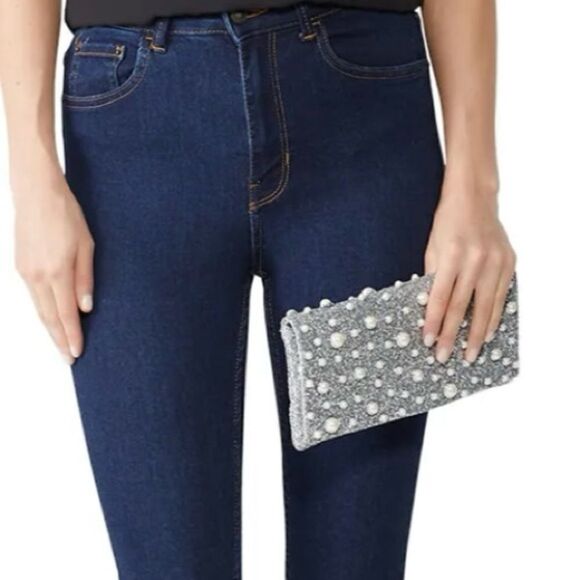 Sondra Roberts Pearl Silver Glitter w/Raised pearl Accents Clutch/Shoulder Bag - Picture 2 of 11